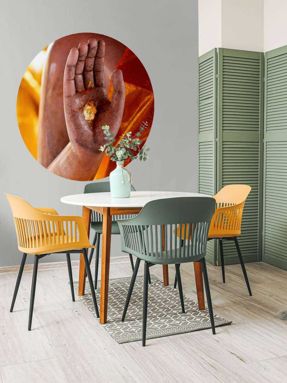 Palma con placca d'oro Complesso di templi di Bangkok (Thailandia)  