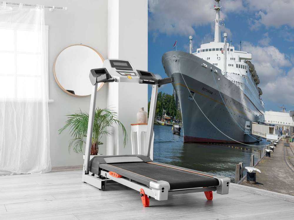 L'ex piroscafo SS Rotterdam a colori 