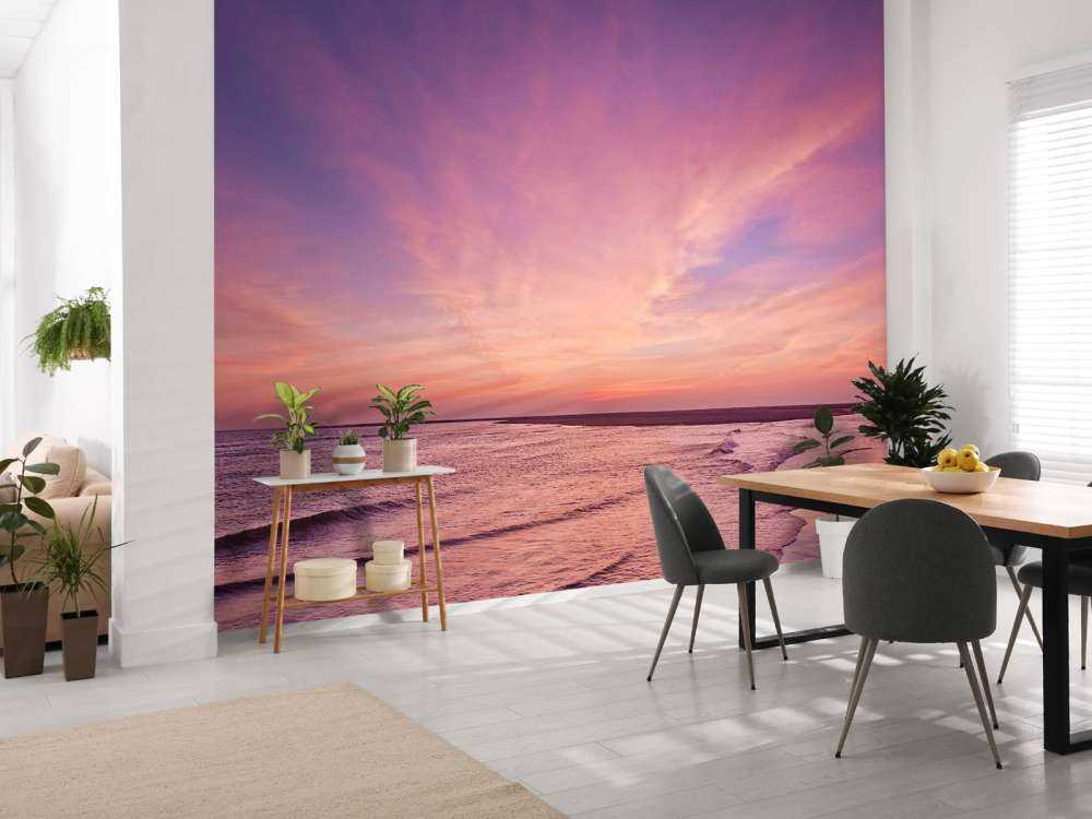 Spiaggia con tramonto rosa