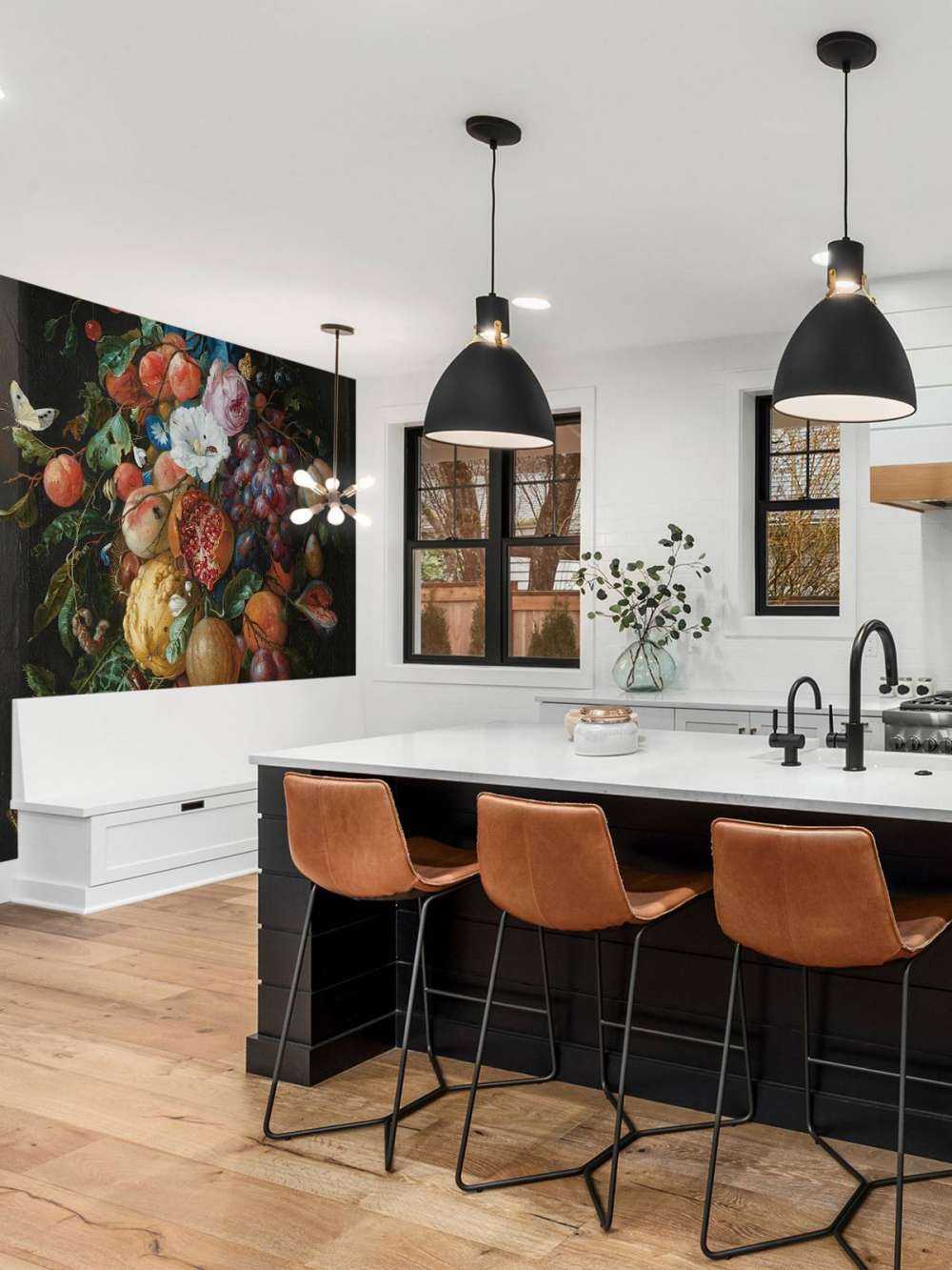 Festone di frutta e fiori