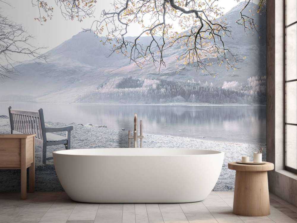 Panchina in un lago tranquillo