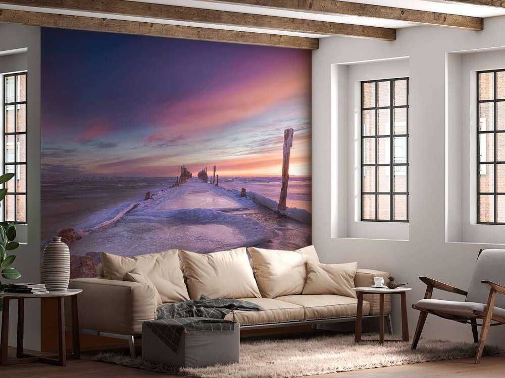 Teste di pali sul Mar Baltico ghiacciato