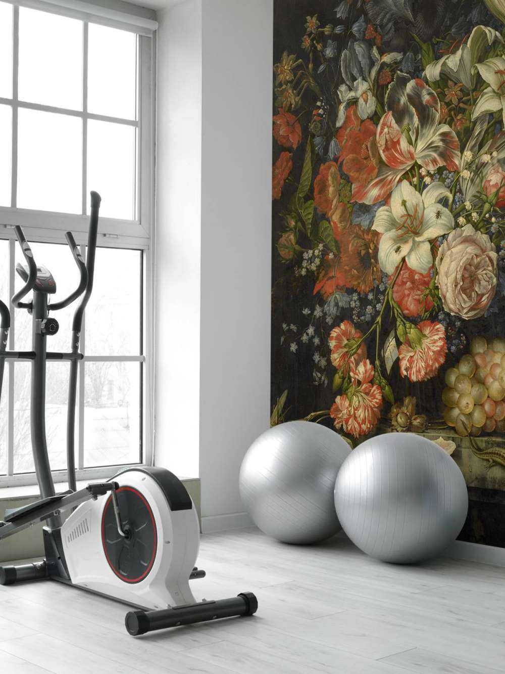 Natura morta con fiori e frutti