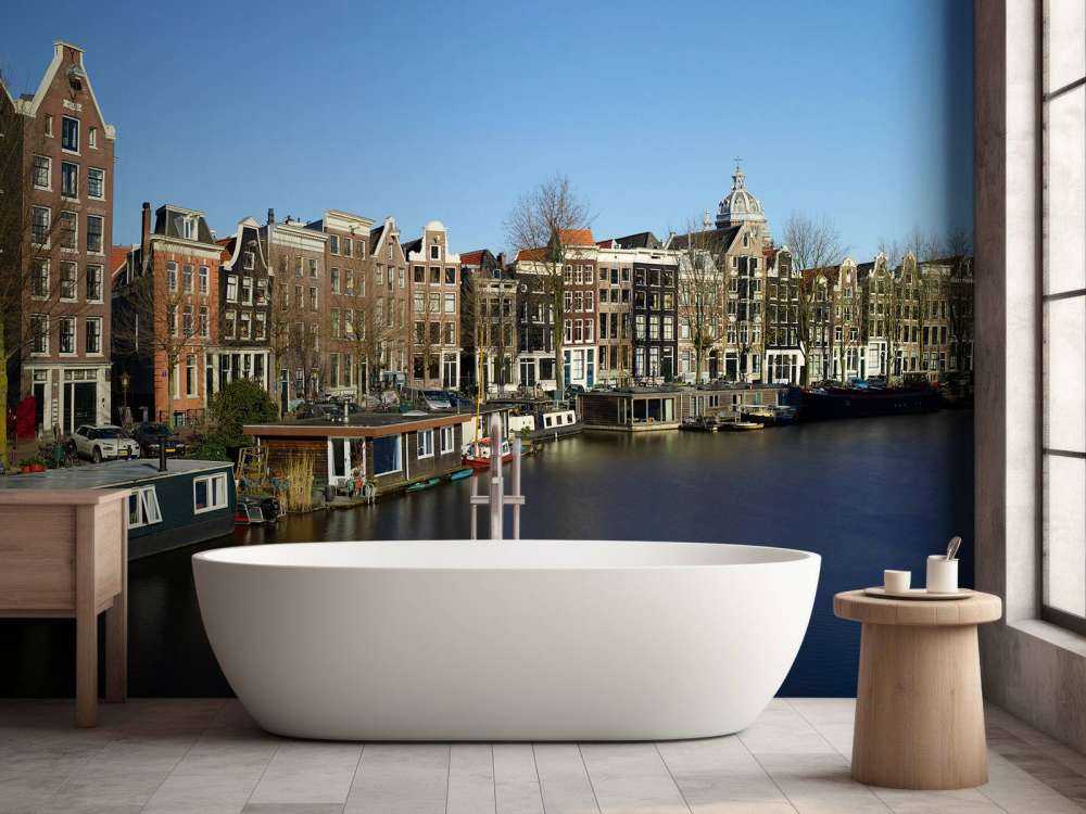 Case galleggianti lungo il canale