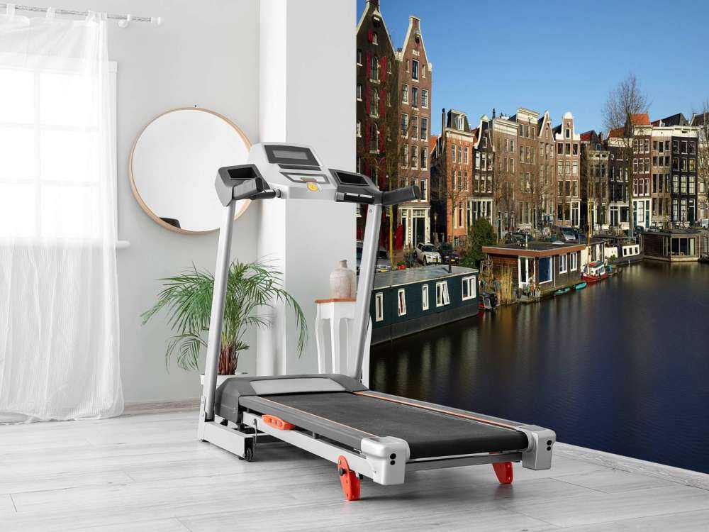 Case galleggianti lungo il canale