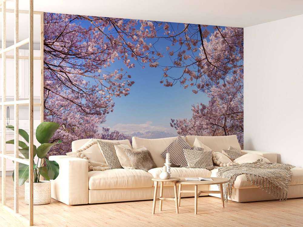 Fiori rosa con montagne