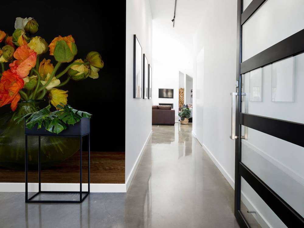 Vaso pittoresco con fiori