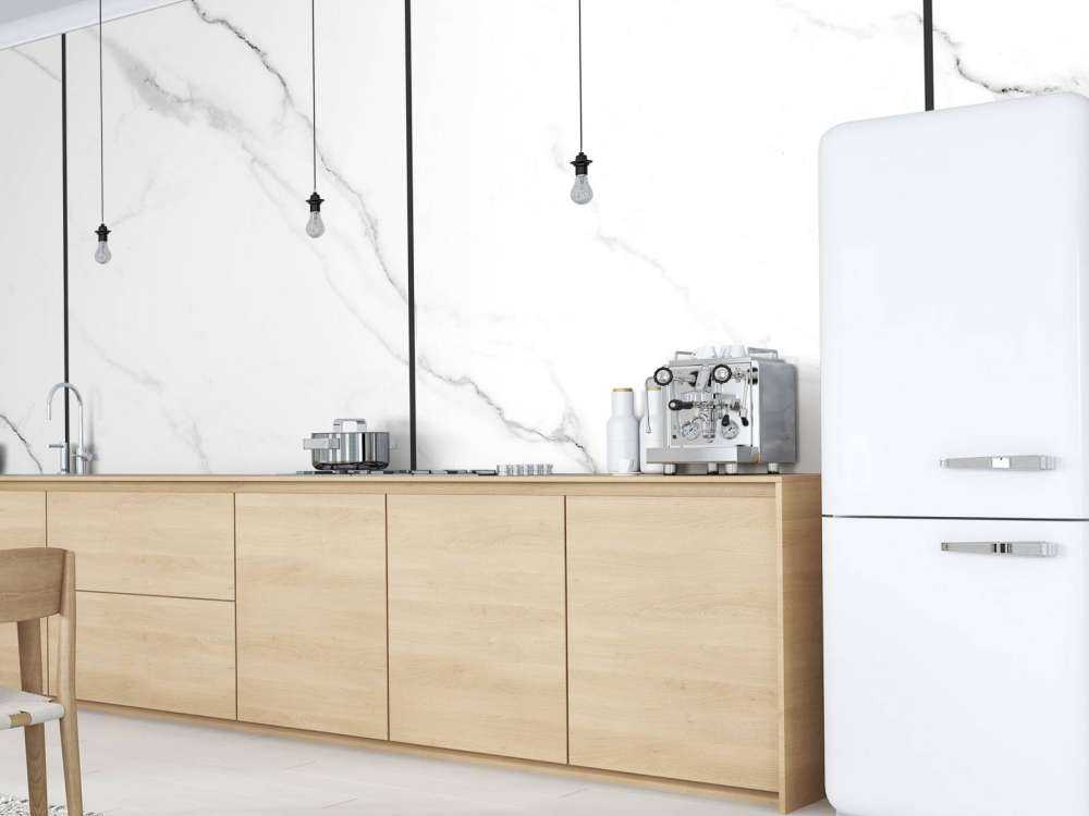 Piastrelle bianche strisce