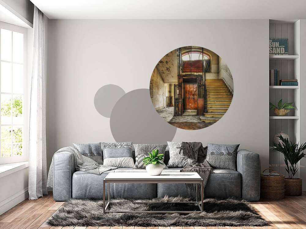 Atrio dell'hotel abbandonato