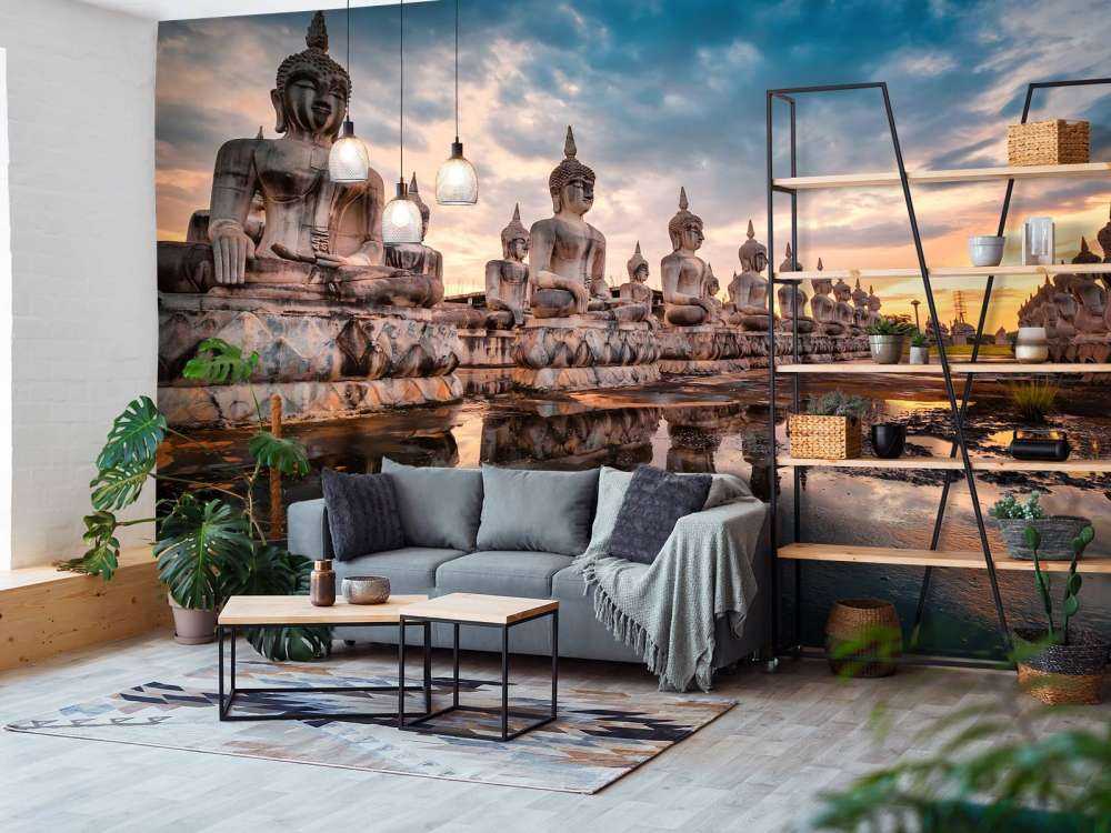 Statue di Buddha sull'acqua