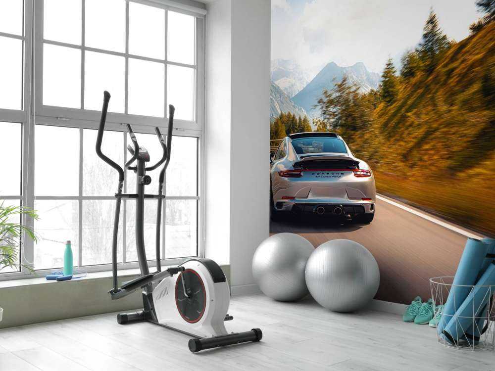 Porsche 911 Carrera GTS in montagna