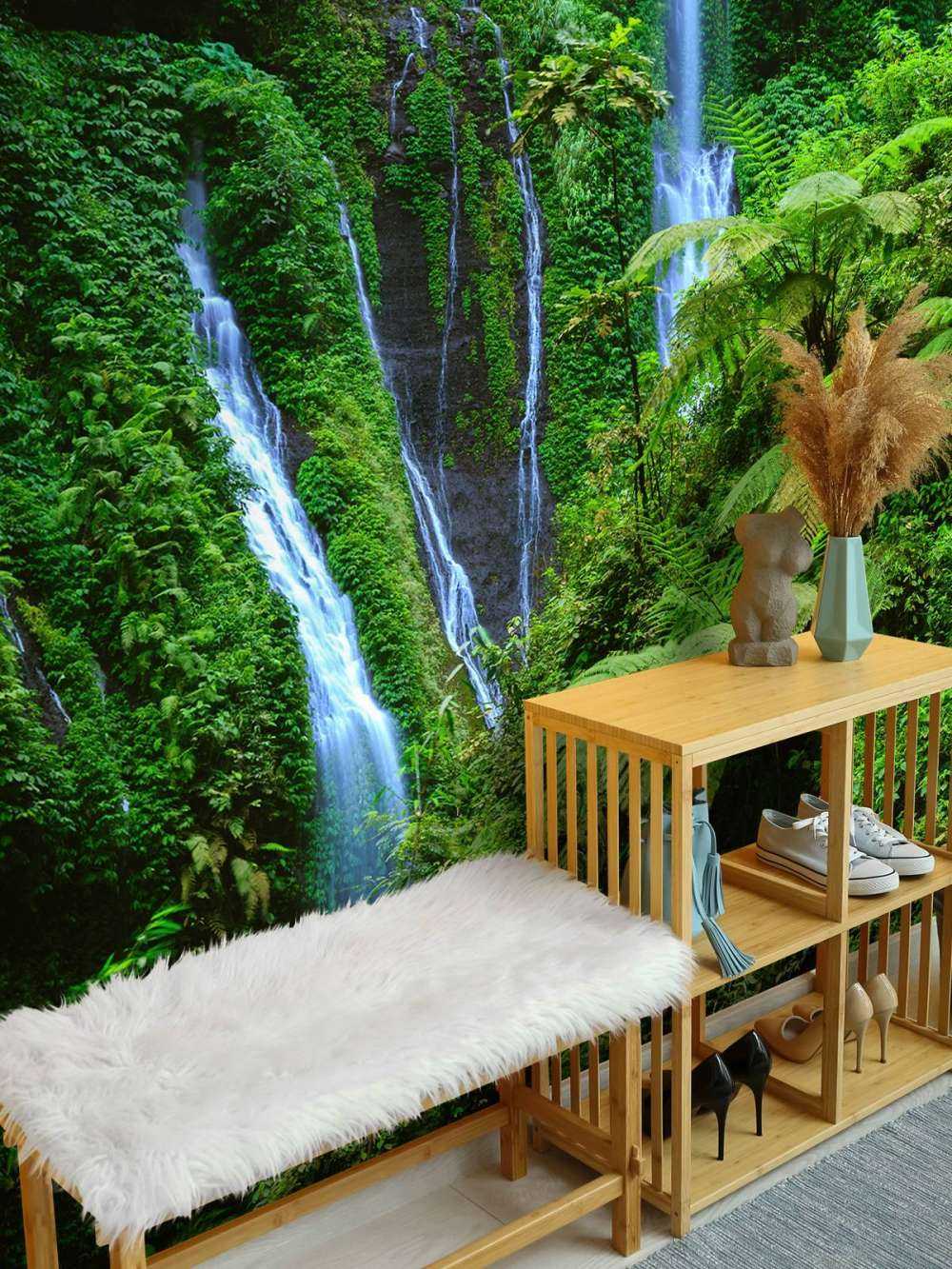 Giungla verde e cascate