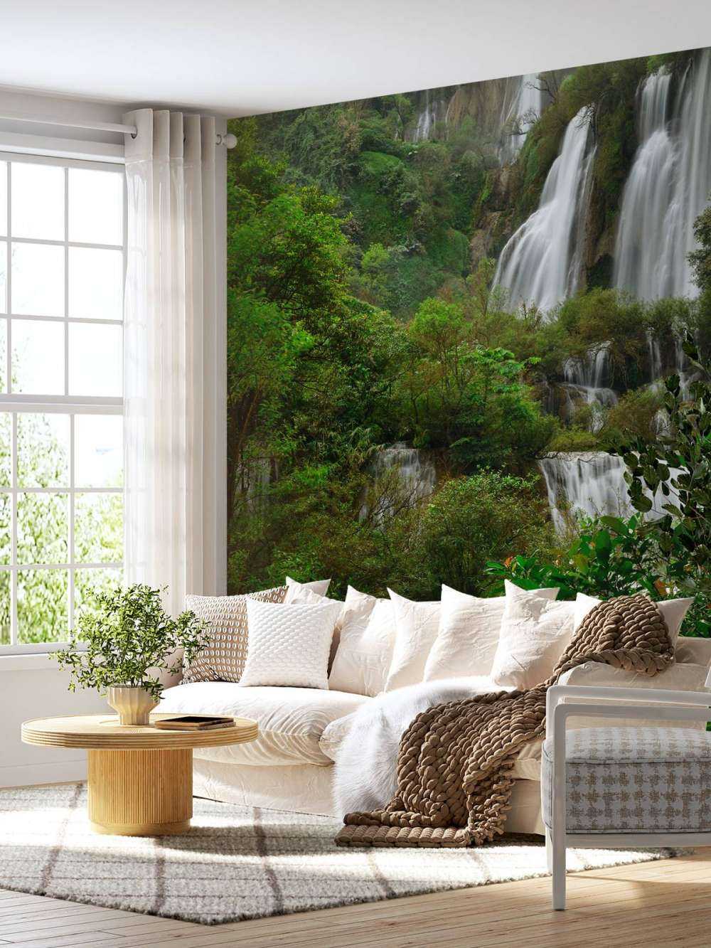 Grande cascata in Thailandia