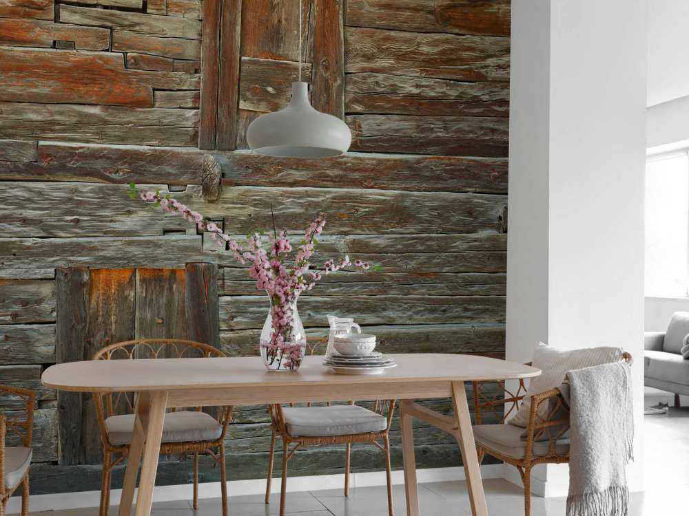 Vecchie porte di legno