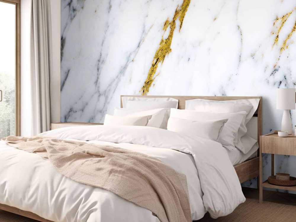 Marmo bianco con venature dorate