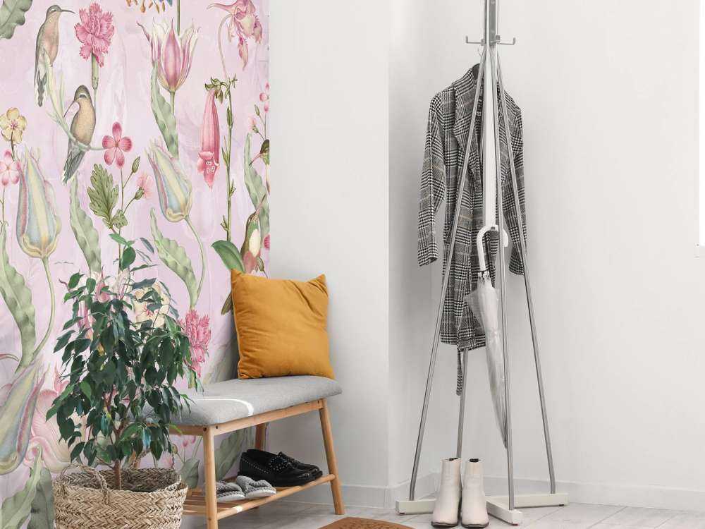 Sinfonia di Colibrì Primaverile - Rosa in Fiore