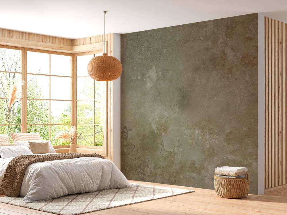 Vecchio muro con stucco rovinato dalle intemperie