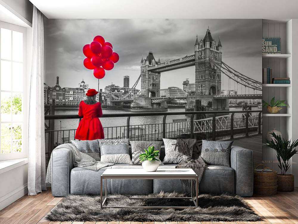 Donna al ponte della Torre