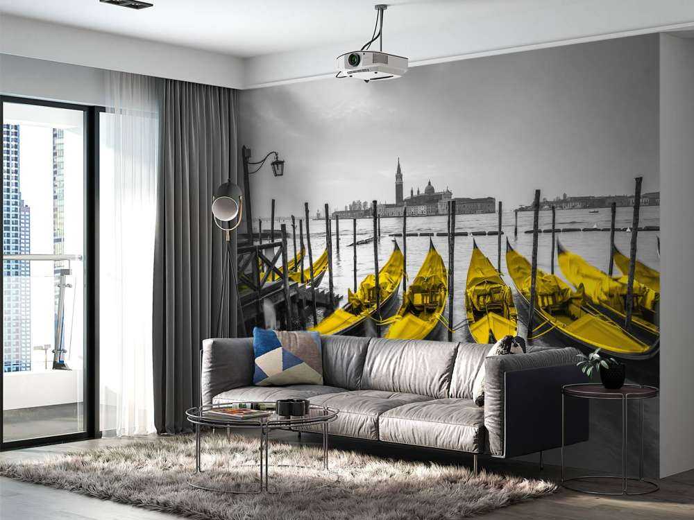 Gondole lungo il canale