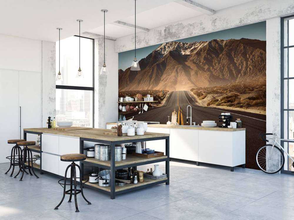 Via attraverso le montagne