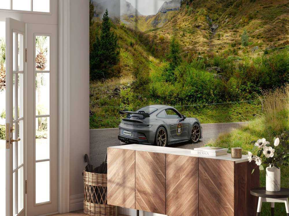 Sportwagen porta nebbia di montagna