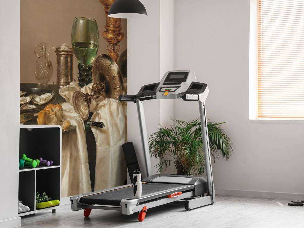  Natura morta con calice dorato