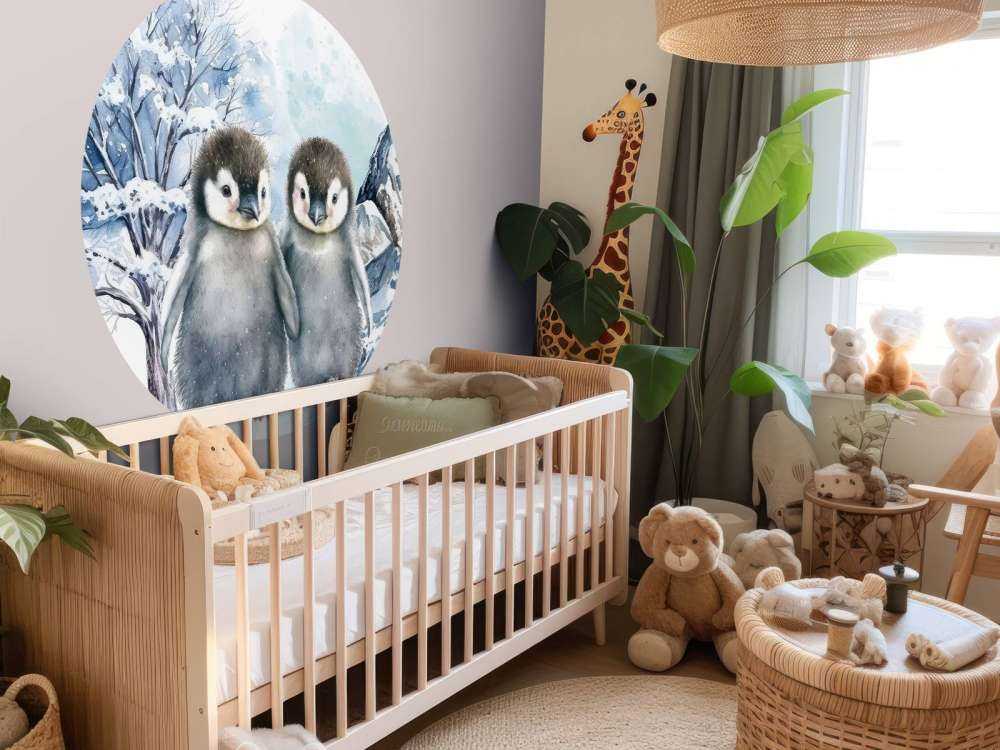 Pinguini ombrosi in paesaggio invernale