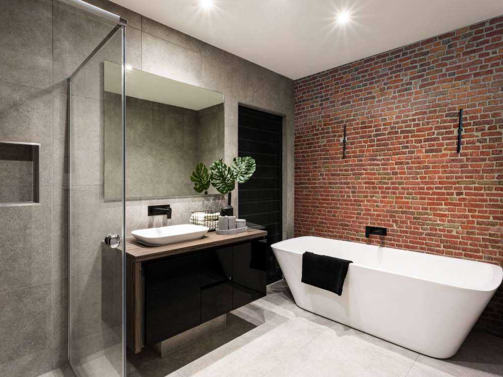 Muro cittadino con tasselli a muro