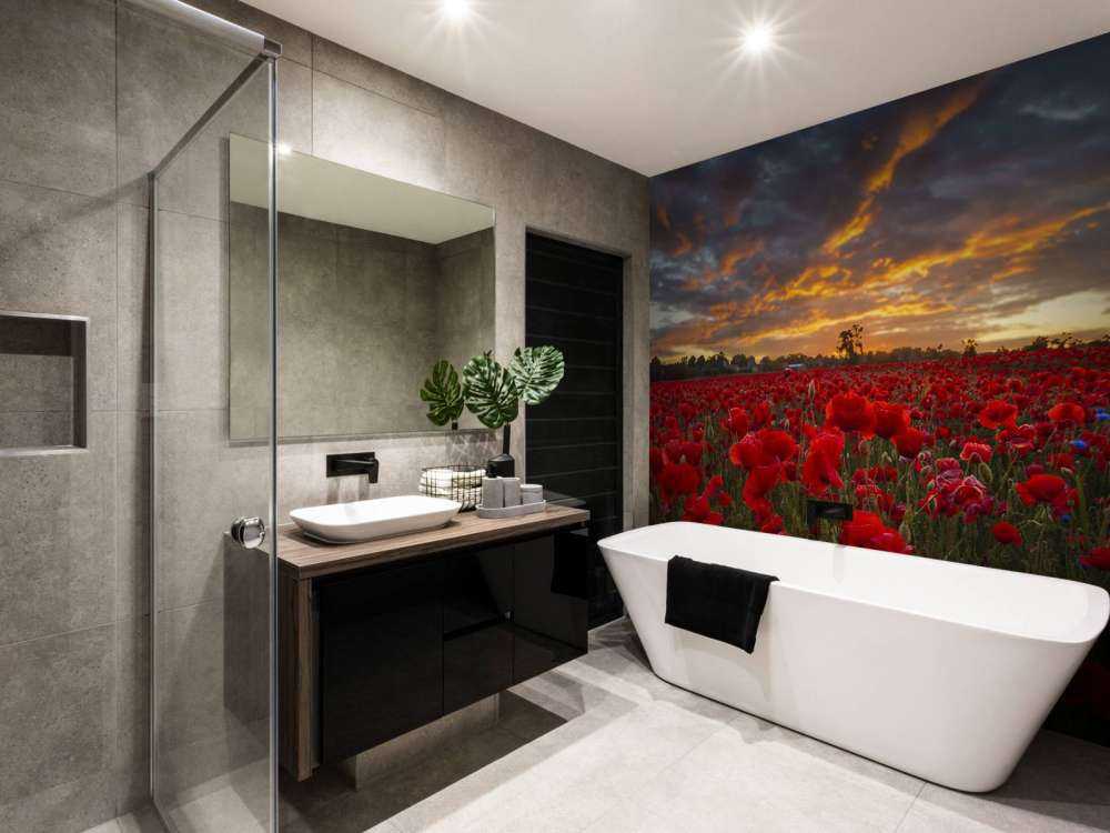 Campo di papaveri con un bel cielo