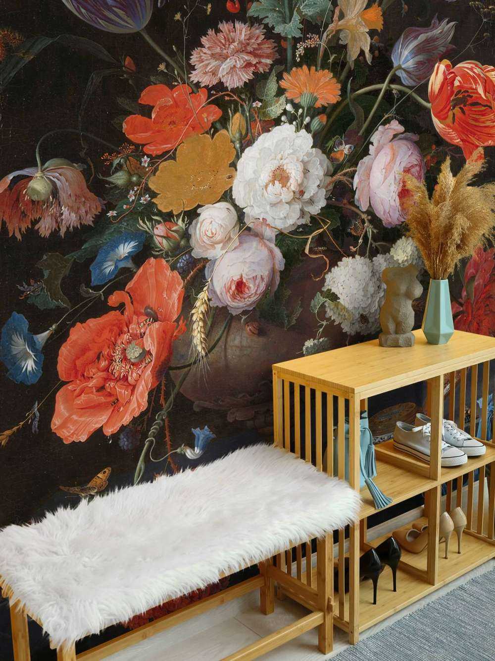 Natura morta con fiori e orologio