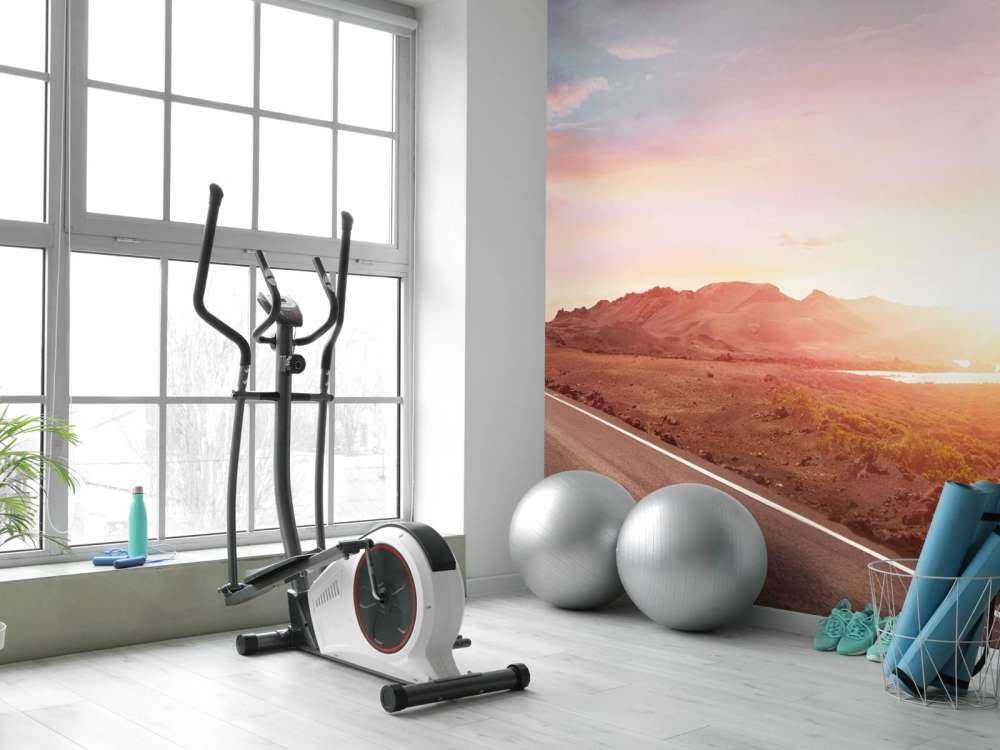 Strada lungo il lago