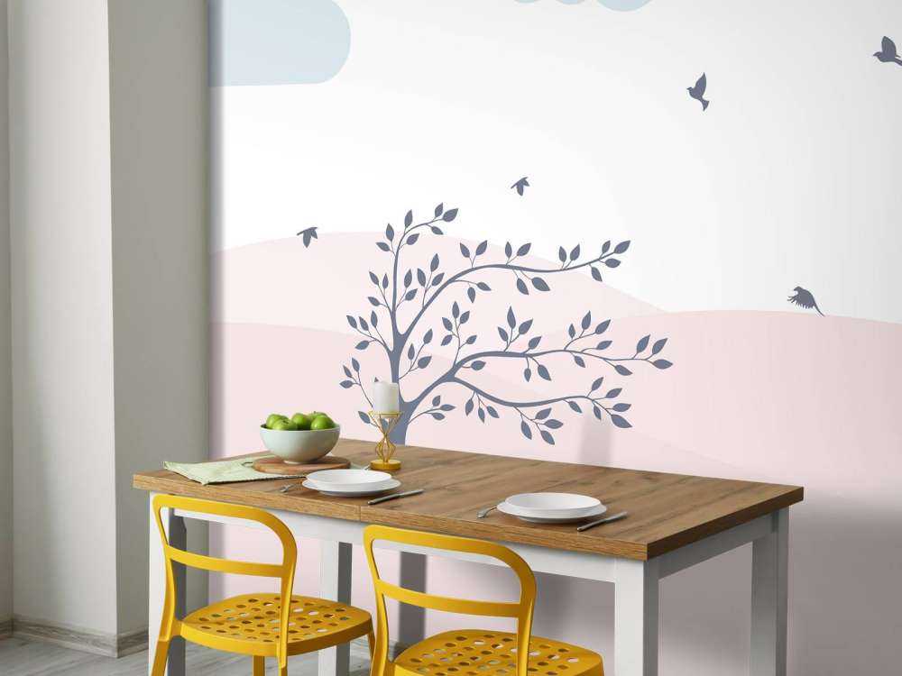 Colline rosa con albero