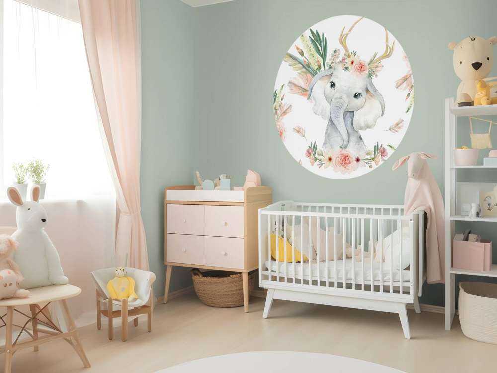 Baby elefante fiori rosa