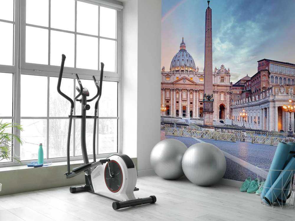 Piazza San Pietro con arcobaleno