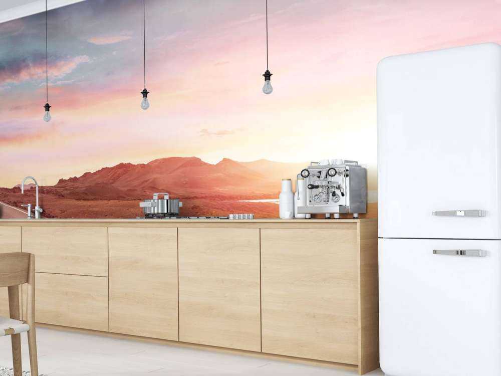 Strada lungo il lago