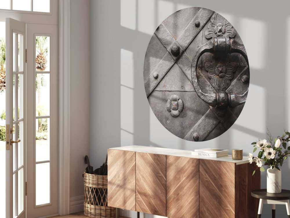 Vecchia porta con leva