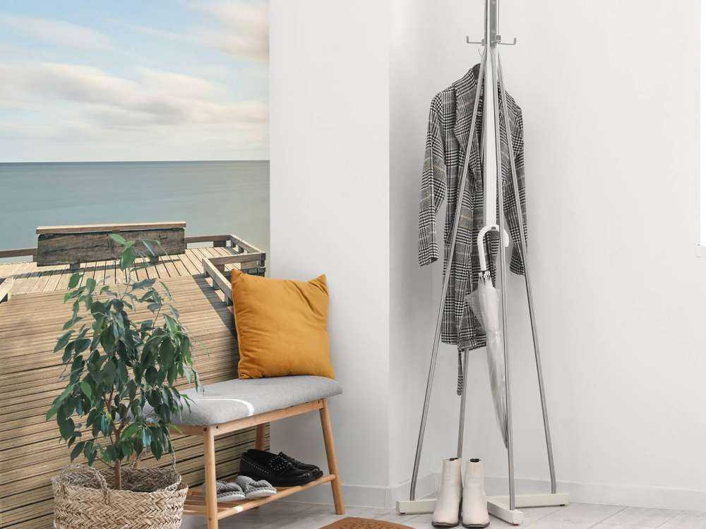 Lungo pontile in legno