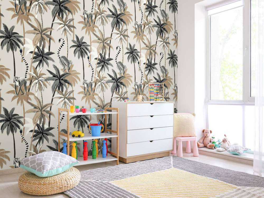 Lemuri dalla coda ad anelli sugli alberi