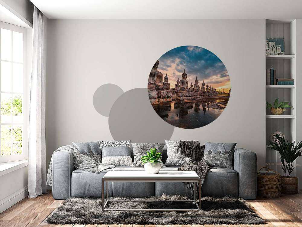 Statue di Buddha sull'acqua