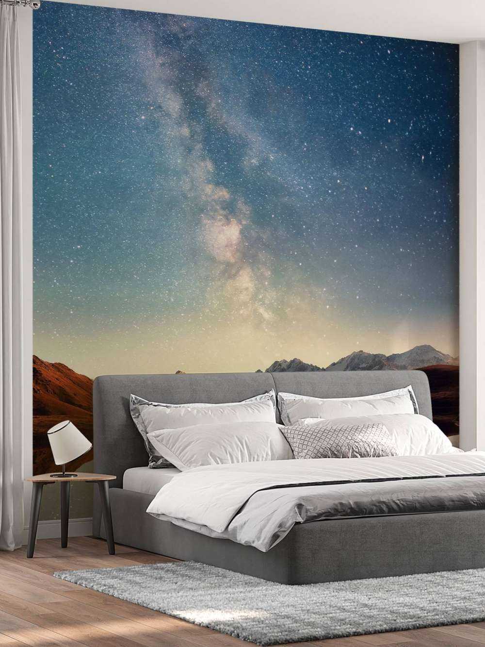 Cielo stellato sopra le montagne