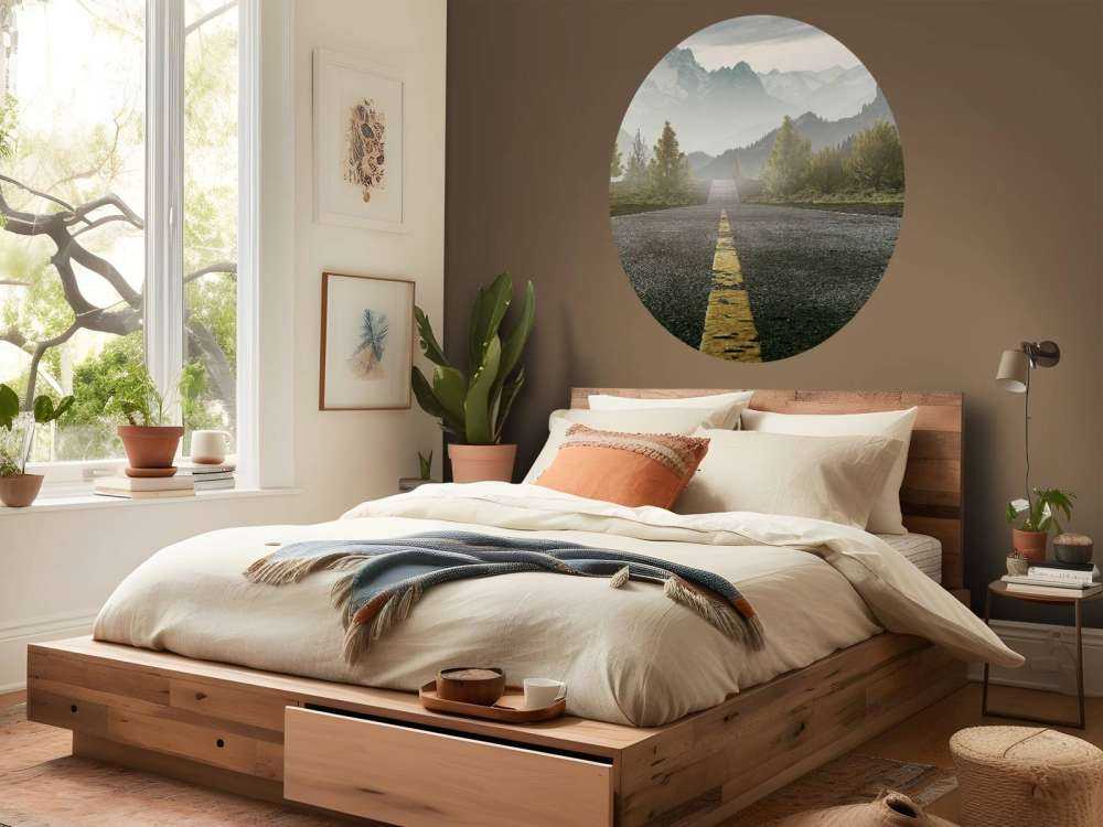 Strada con le montagne