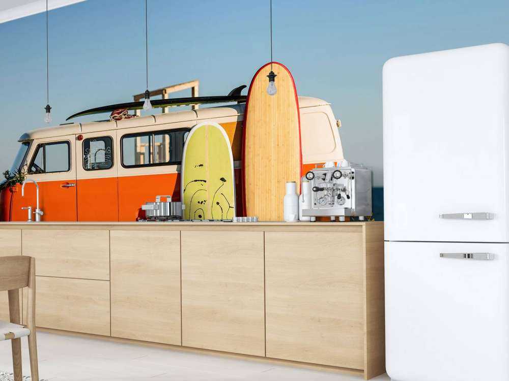 Autobus con tavola da surf