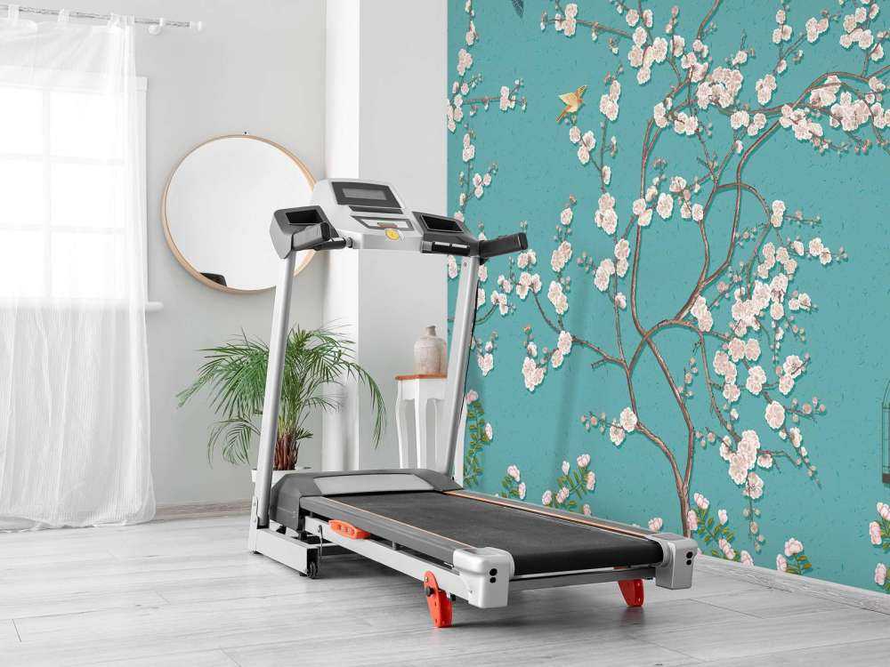 Árbol en flor dibujado con pájaros