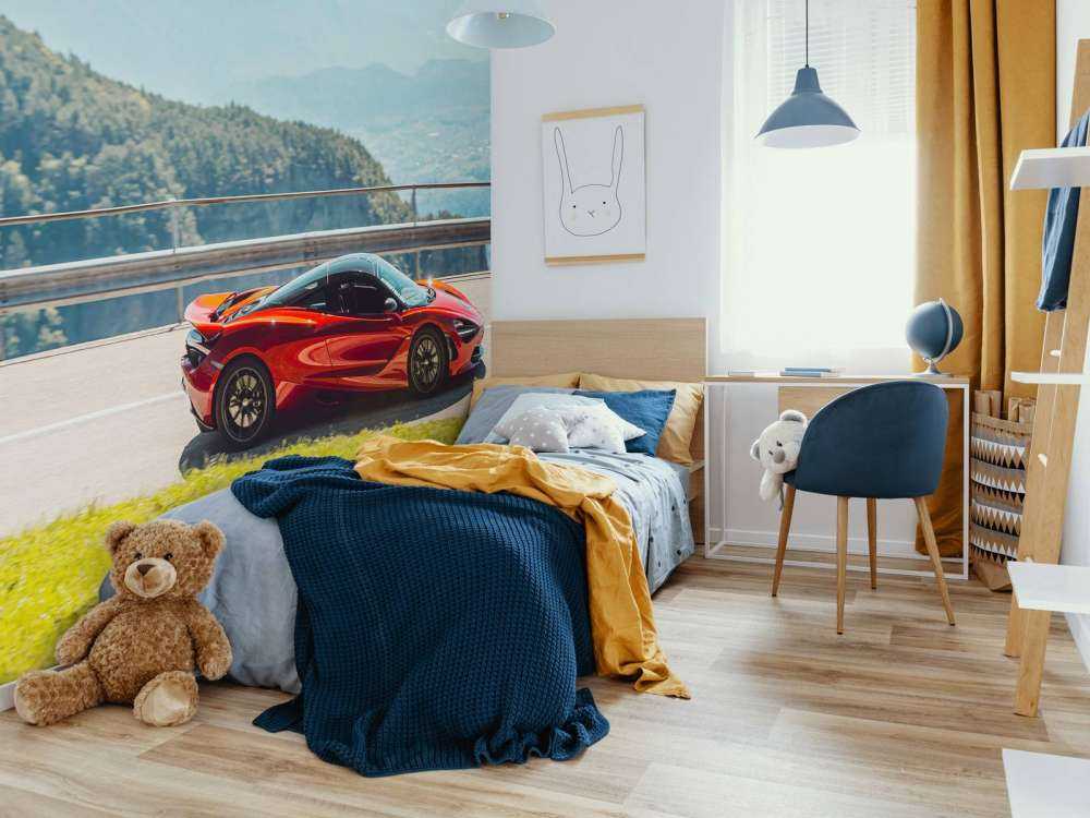 Guidando attraverso il panorama montano