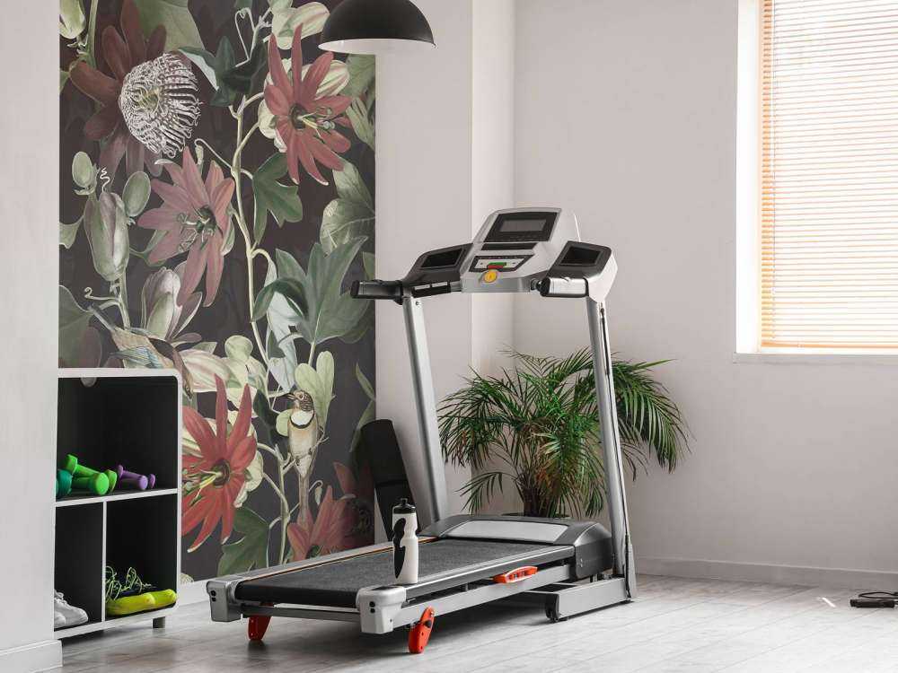 Sette Uccelli in Foliaggio Incantato - Fioritura di Mezzanotte