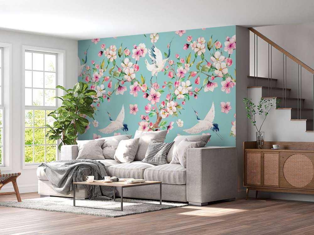 Gru tra i fiori rosa