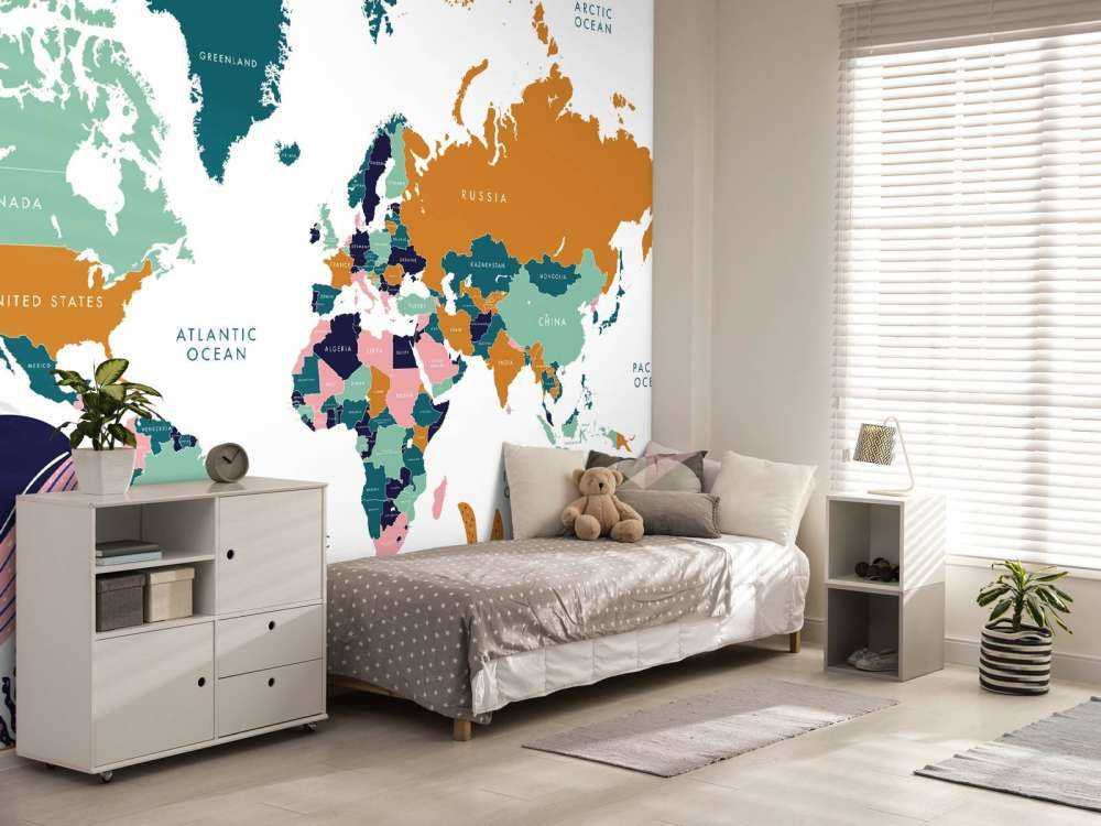 Mappa del mondo con animali dell'oceano