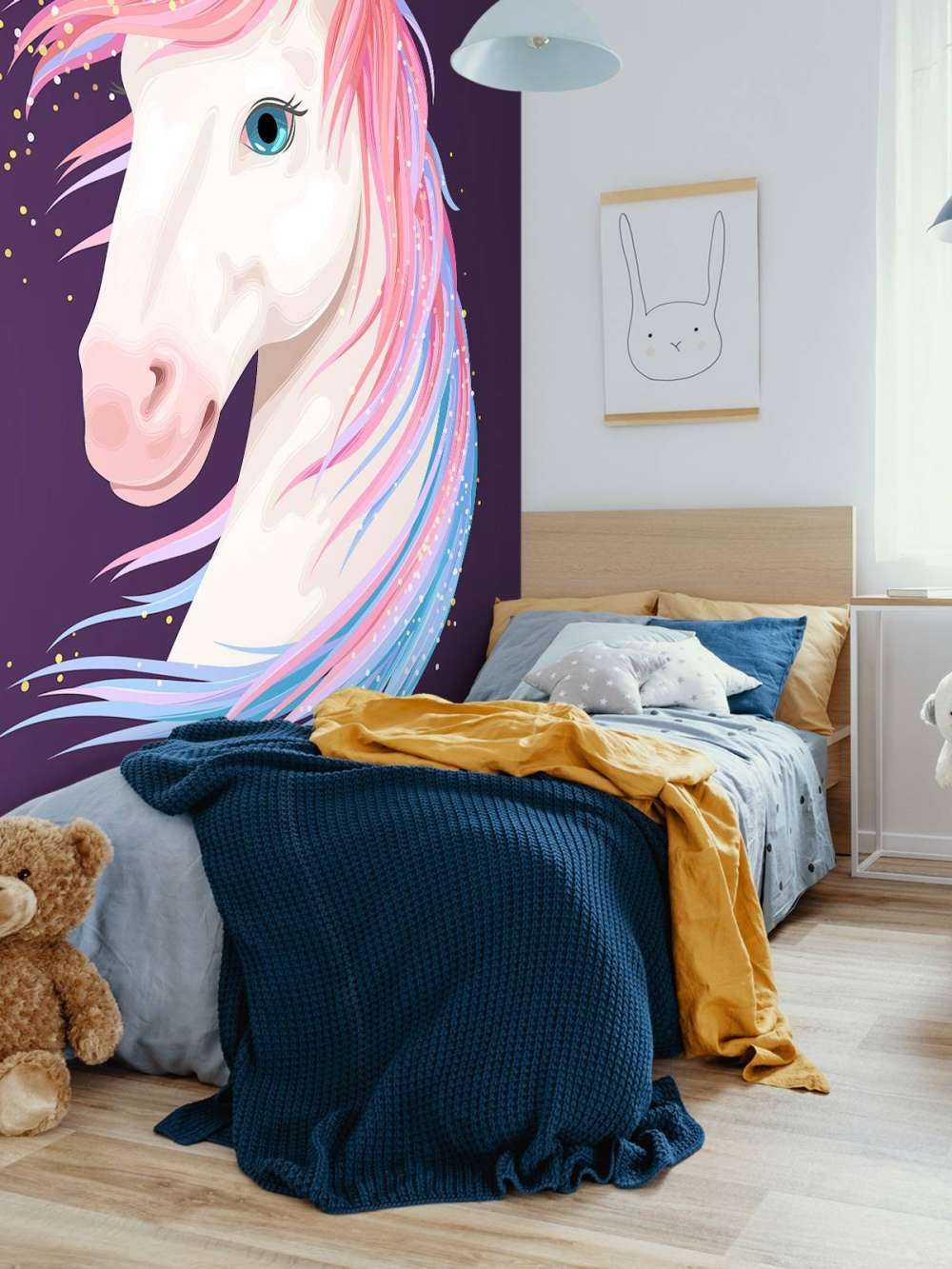 Unicorno con criniera colorata