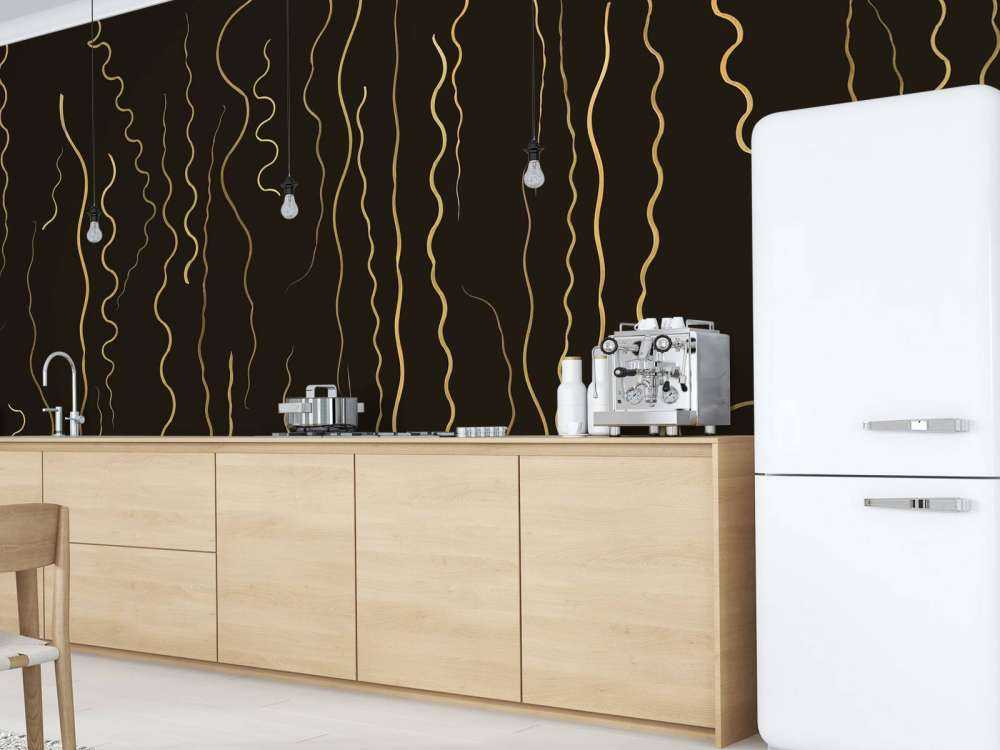 Linee organiche erba oro su ebano nero