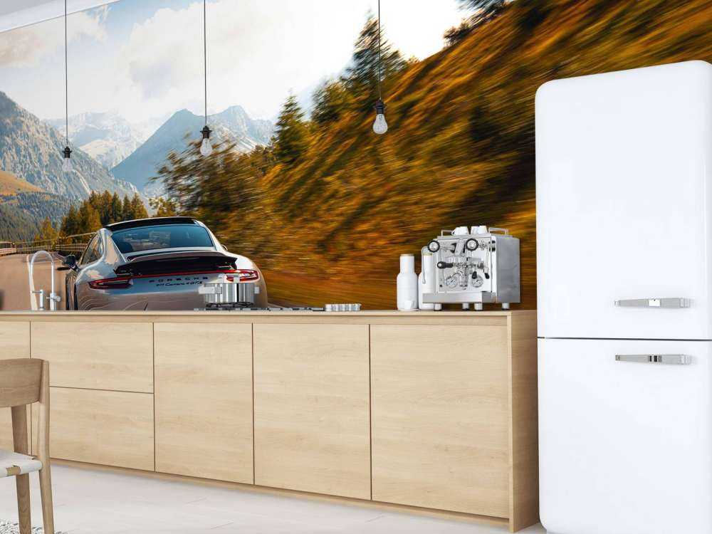 Porsche 911 Carrera GTS in montagna